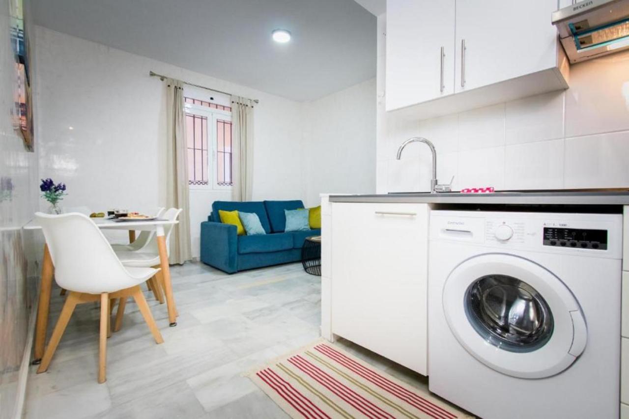 Holidays2Malaga Eduardo Ocon Ground Floor Renovated Apartment In The City Center Bagian luar foto